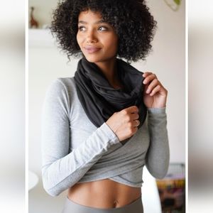 Beyond Yoga Pocket Infinity Scarf